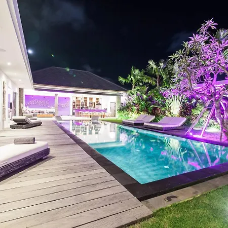 Seminyak Villa Moderne 4 Bedroom Services Hoteliers 5